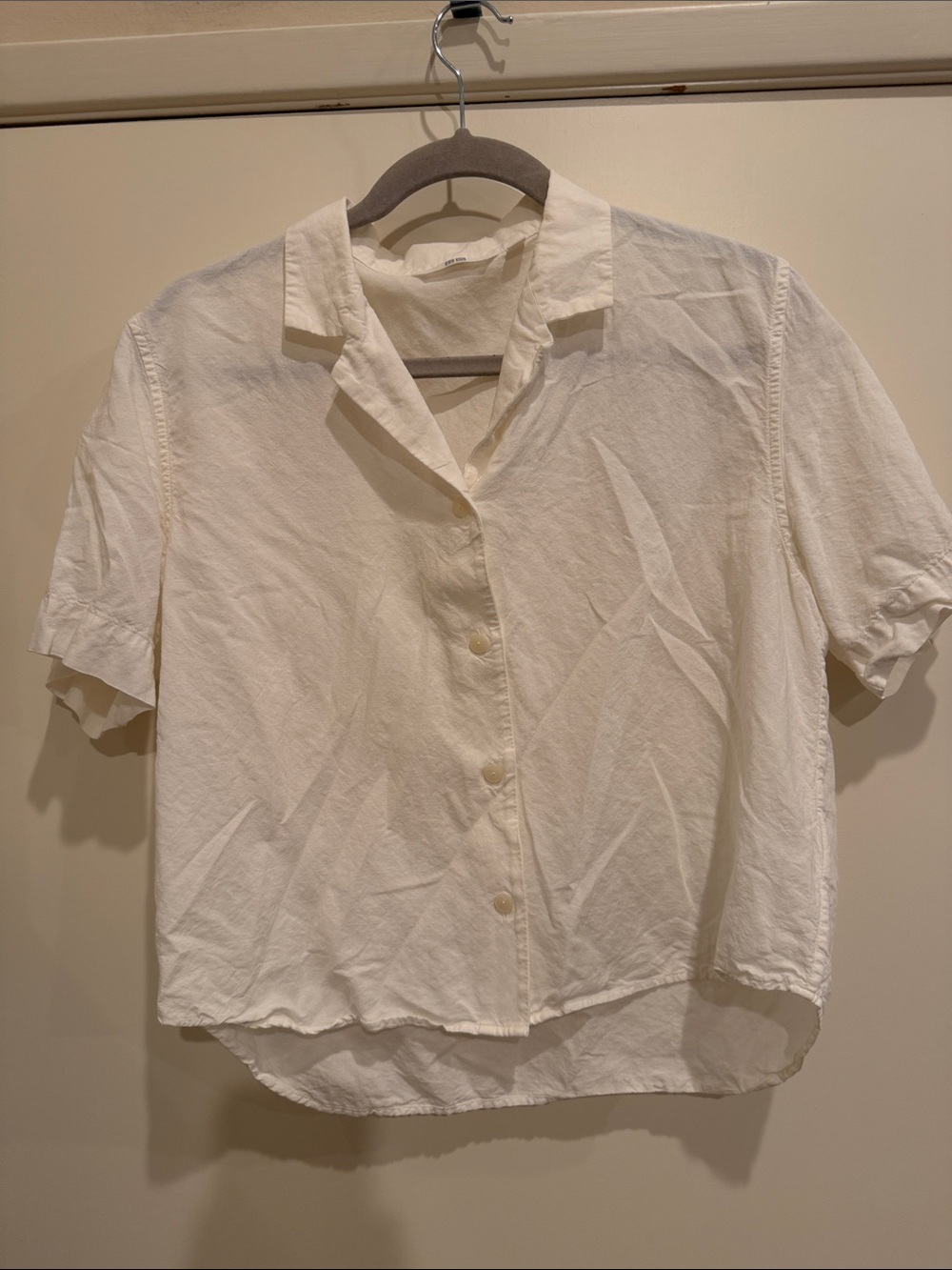 Uniqlo White Short-Sleeve Button-Down Shirt